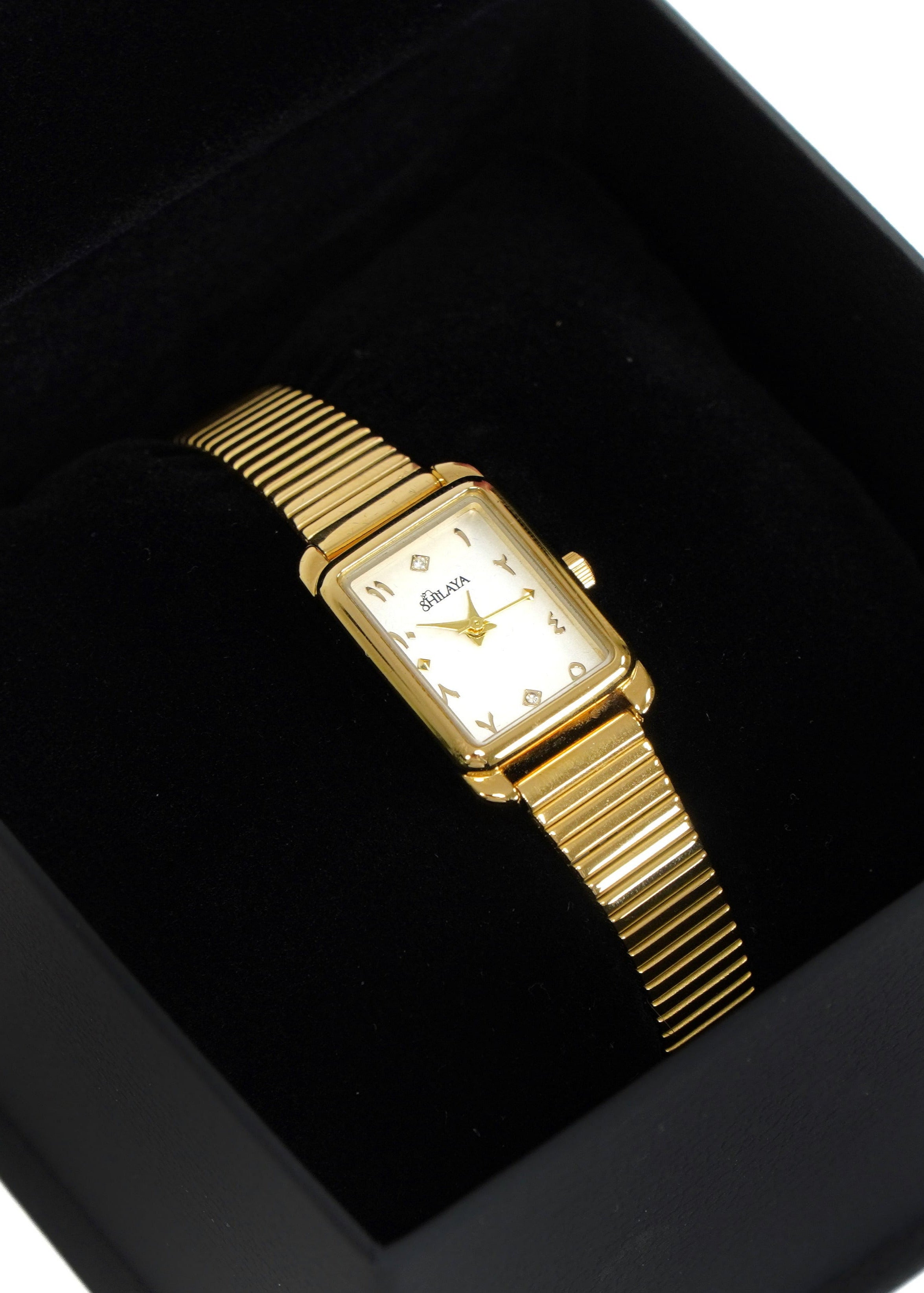 LA CLASSIC MONTRE DORÉ AVEC CHIFFRES ARABES