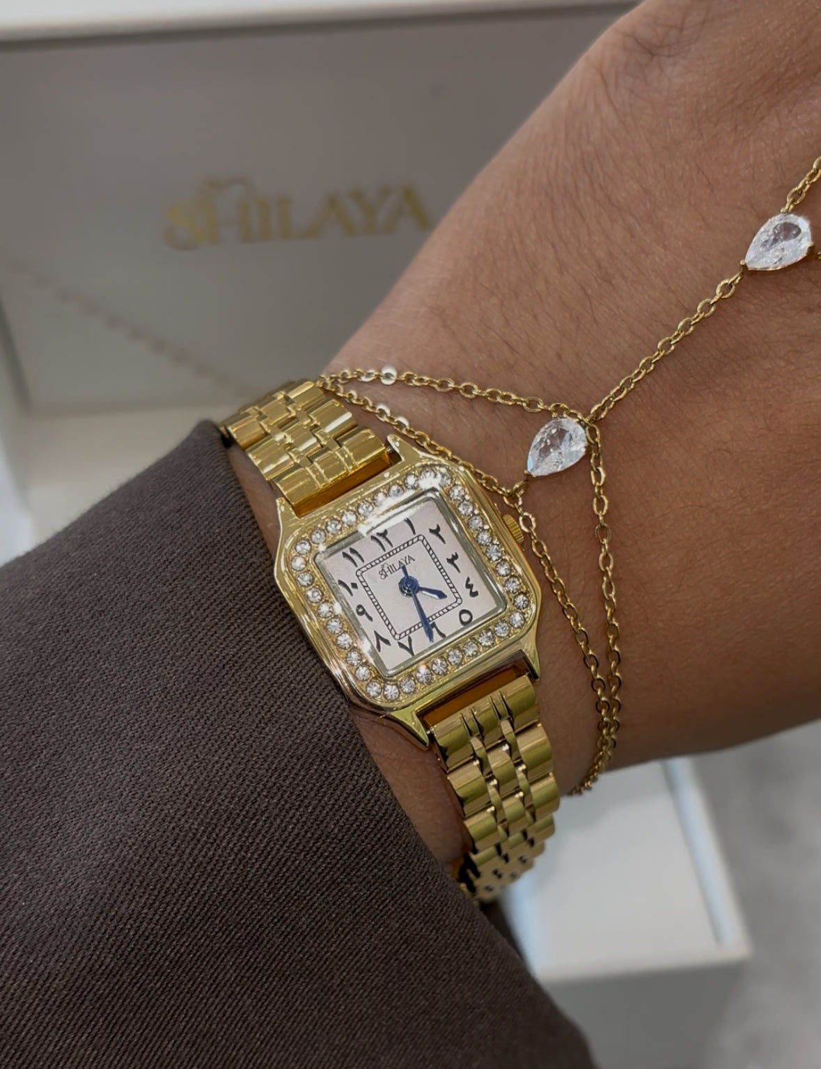 LA MYKONOS MONTRE DORÉ AVEC CHIFFRES ARABES Shilaya