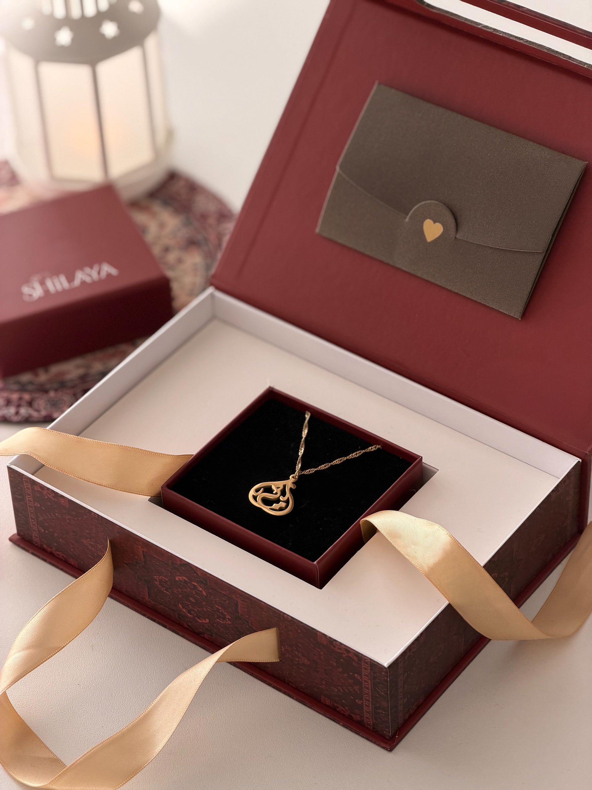 COFFRET COLLIER OUMMI