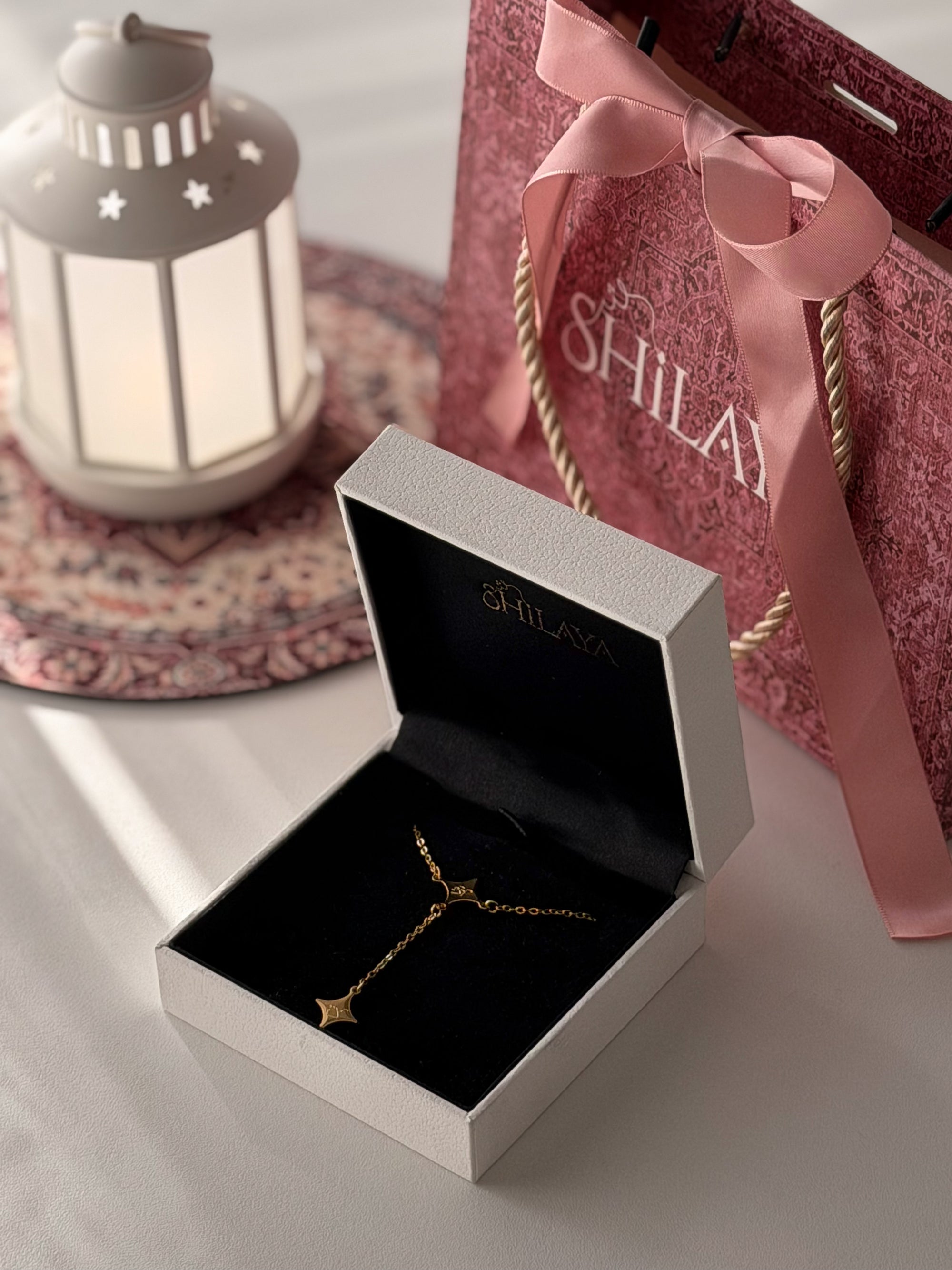 CHAINE DE MAIN SHUKR EN CALLIGRAPHIE ARABE