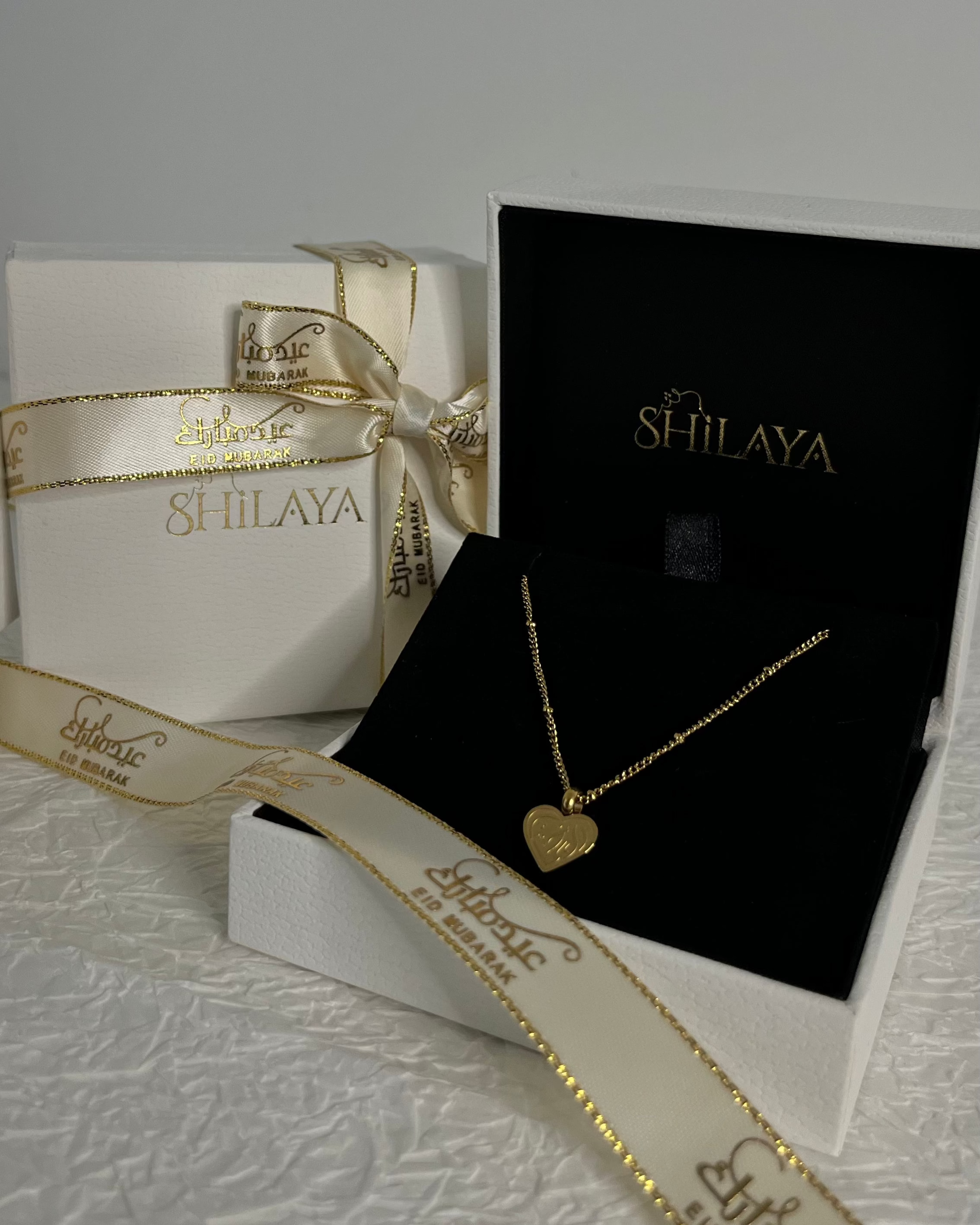 COLLIER SISTER EN ARABE