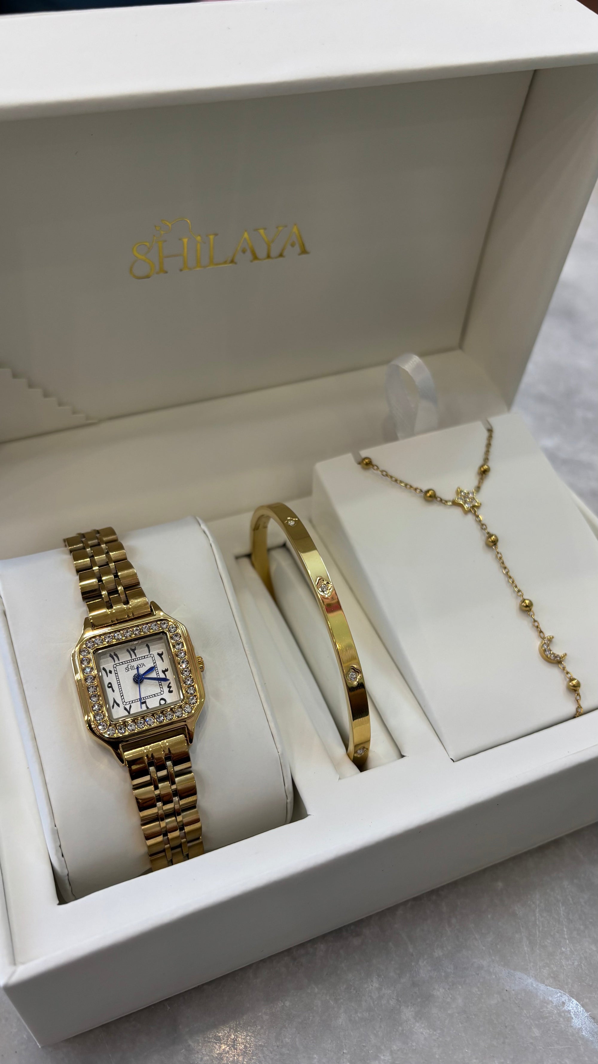 COFFRET CHAINE DE MAIN QAMAR + MONTRE + JONC Shilaya