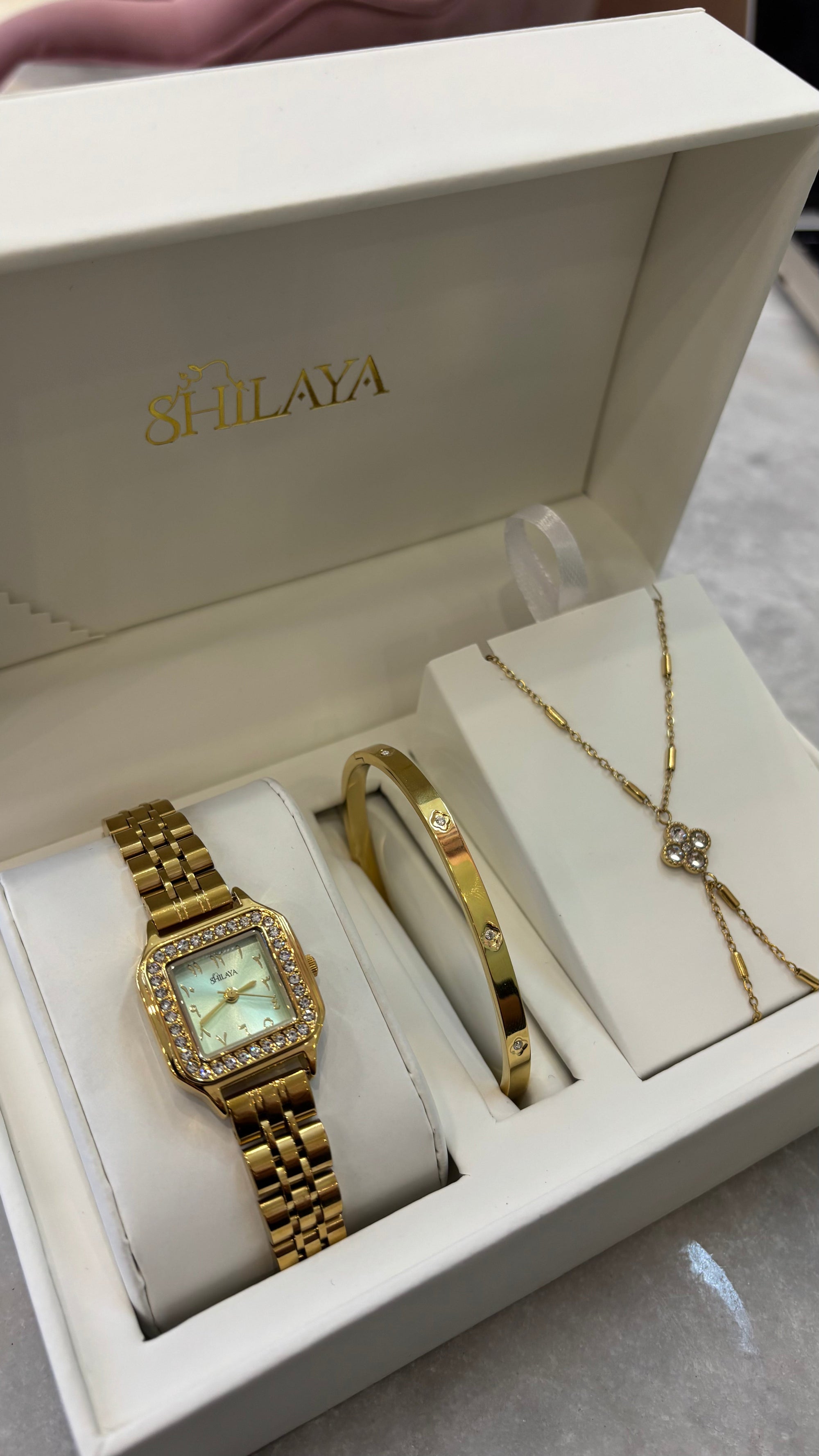 COFFRET CHAINE DE MAIN ALMA + MONTRE + JONC Shilaya