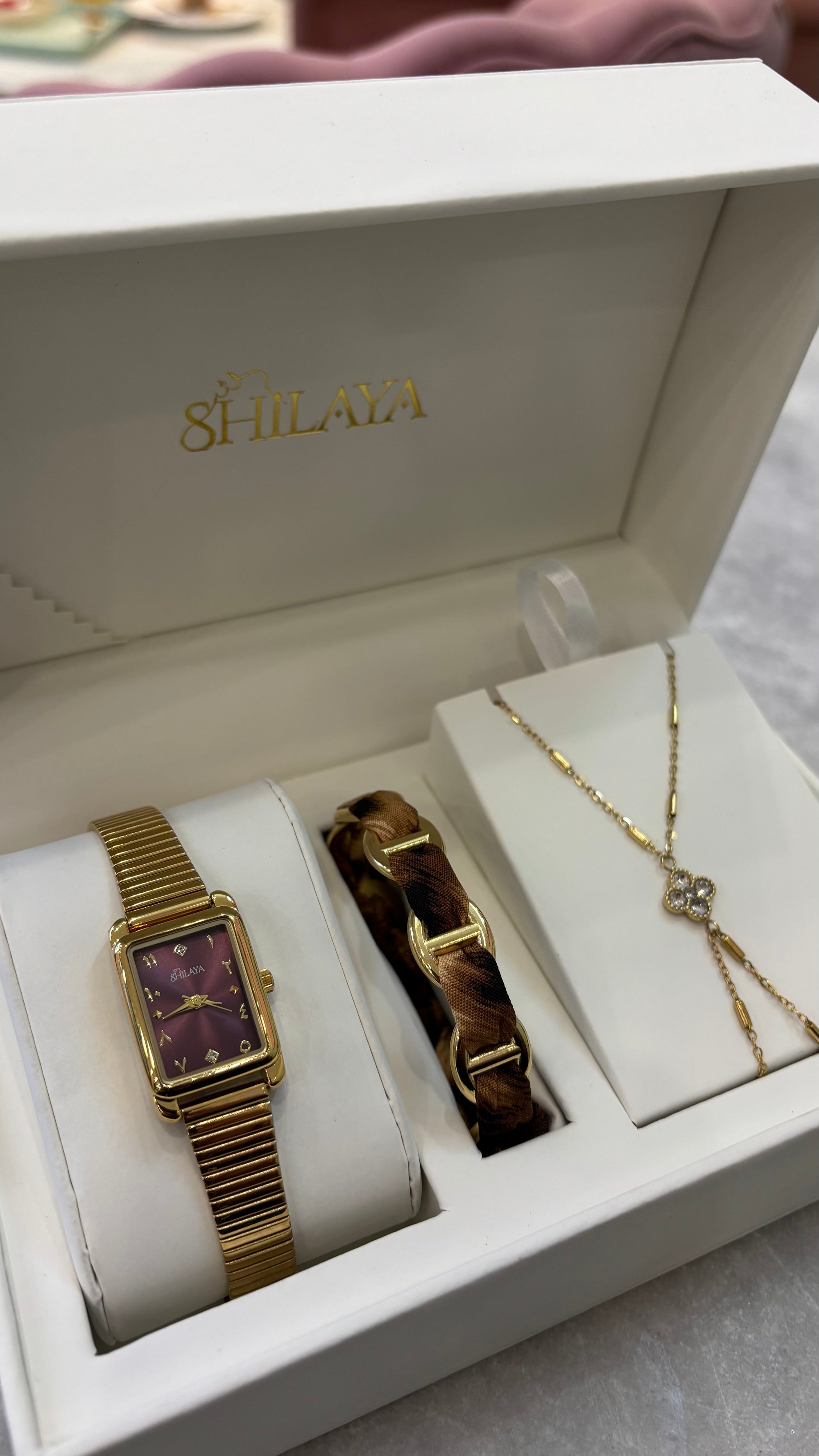 COFFRET CHAINE DE MAIN ALMA + MONTRE + JONC Shilaya