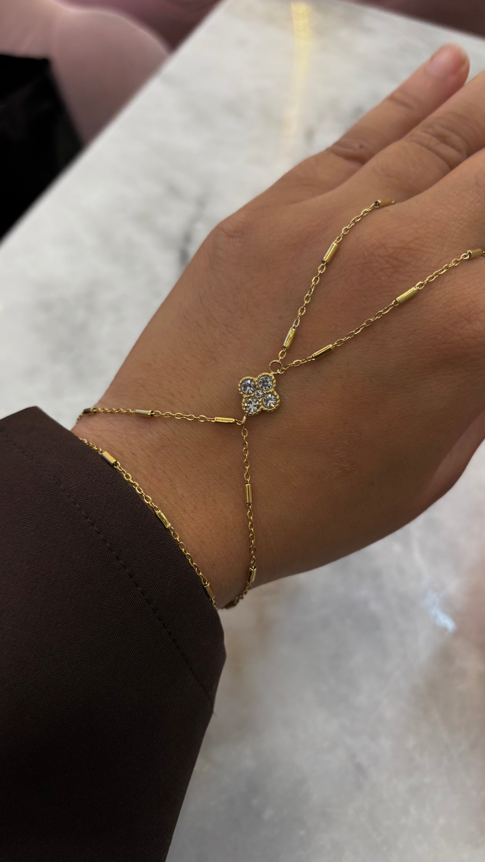 CHAINE DE MAIN ALMA Shilaya