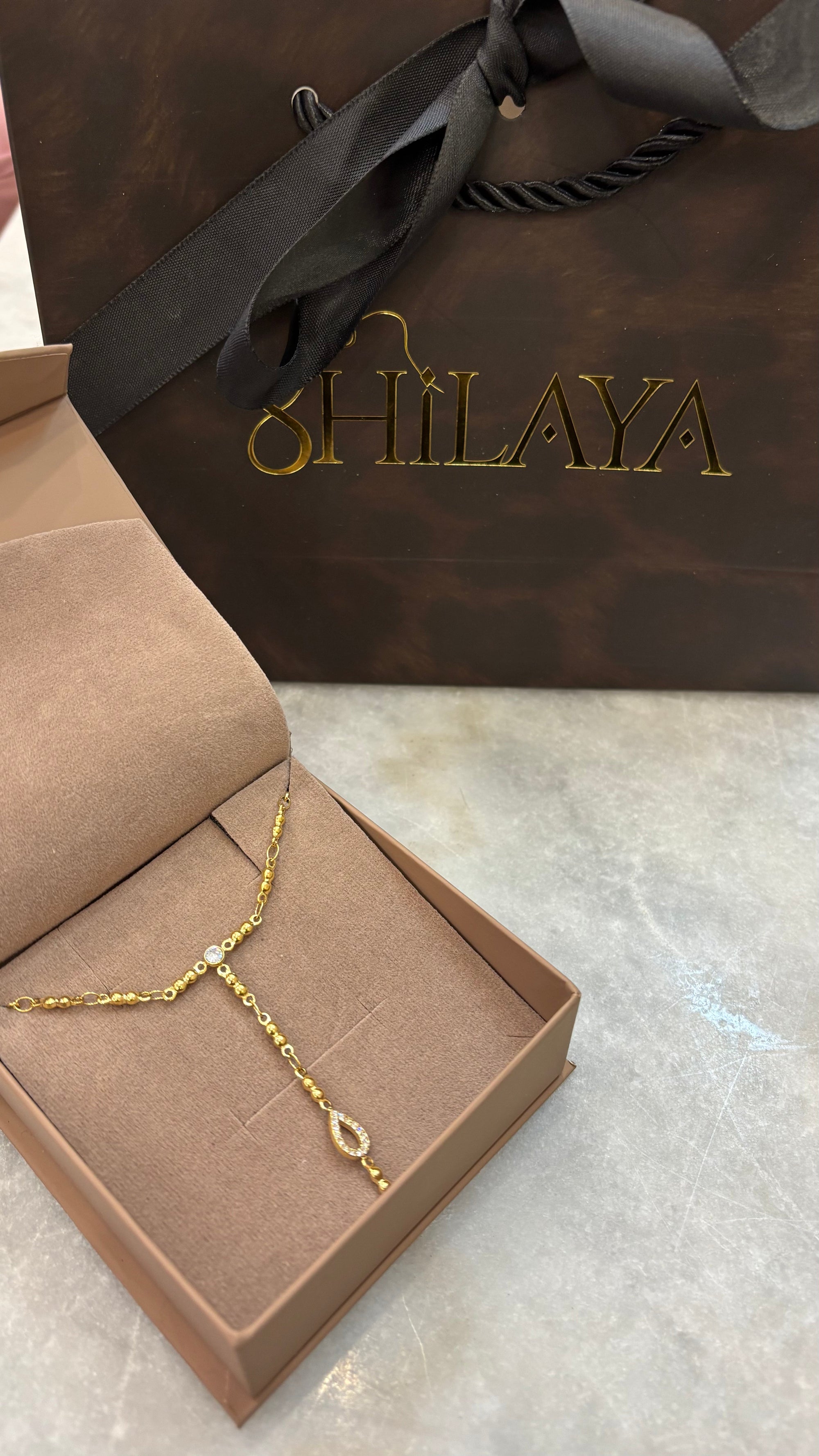 CHAÎNE DE MAIN ALOHA Shilaya