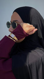 LA VELVET GOLD WATCH WITH ARABIC NUMERALS
