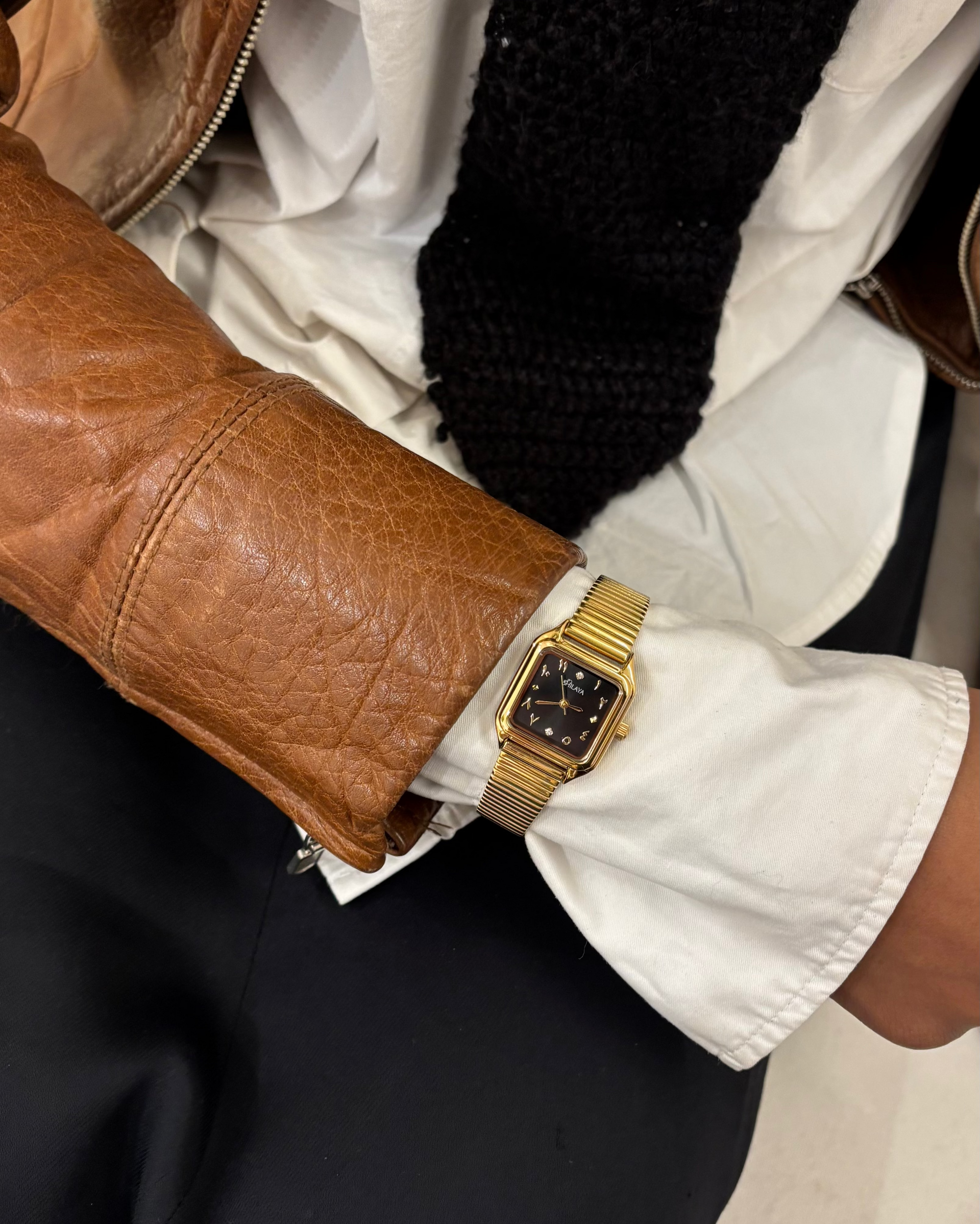 LA CASUAL BLACK MONTRE DORÉ AVEC CHIFFRES ARABES