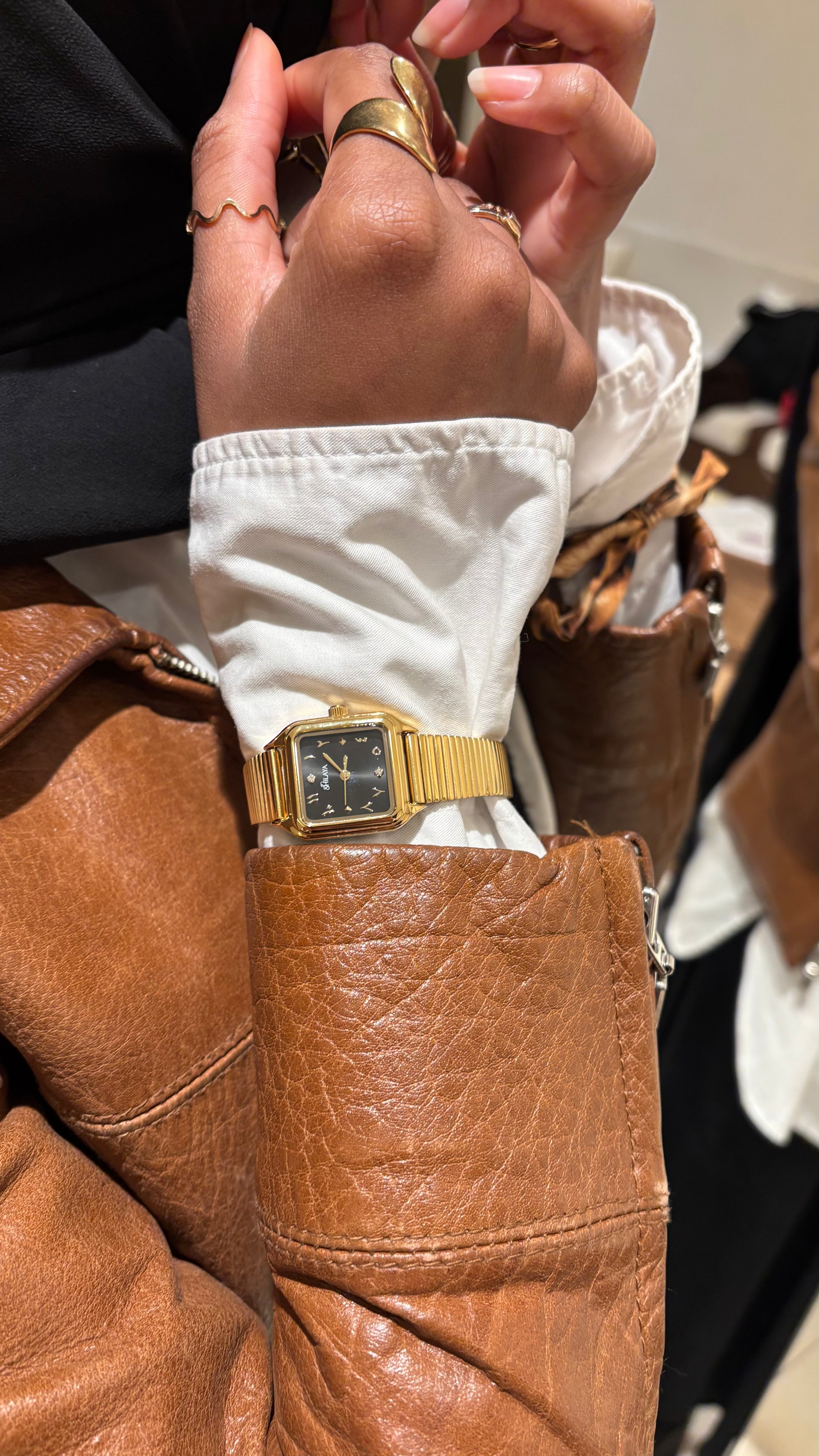 LA CASUAL BLACK MONTRE DORÉ AVEC CHIFFRES ARABES