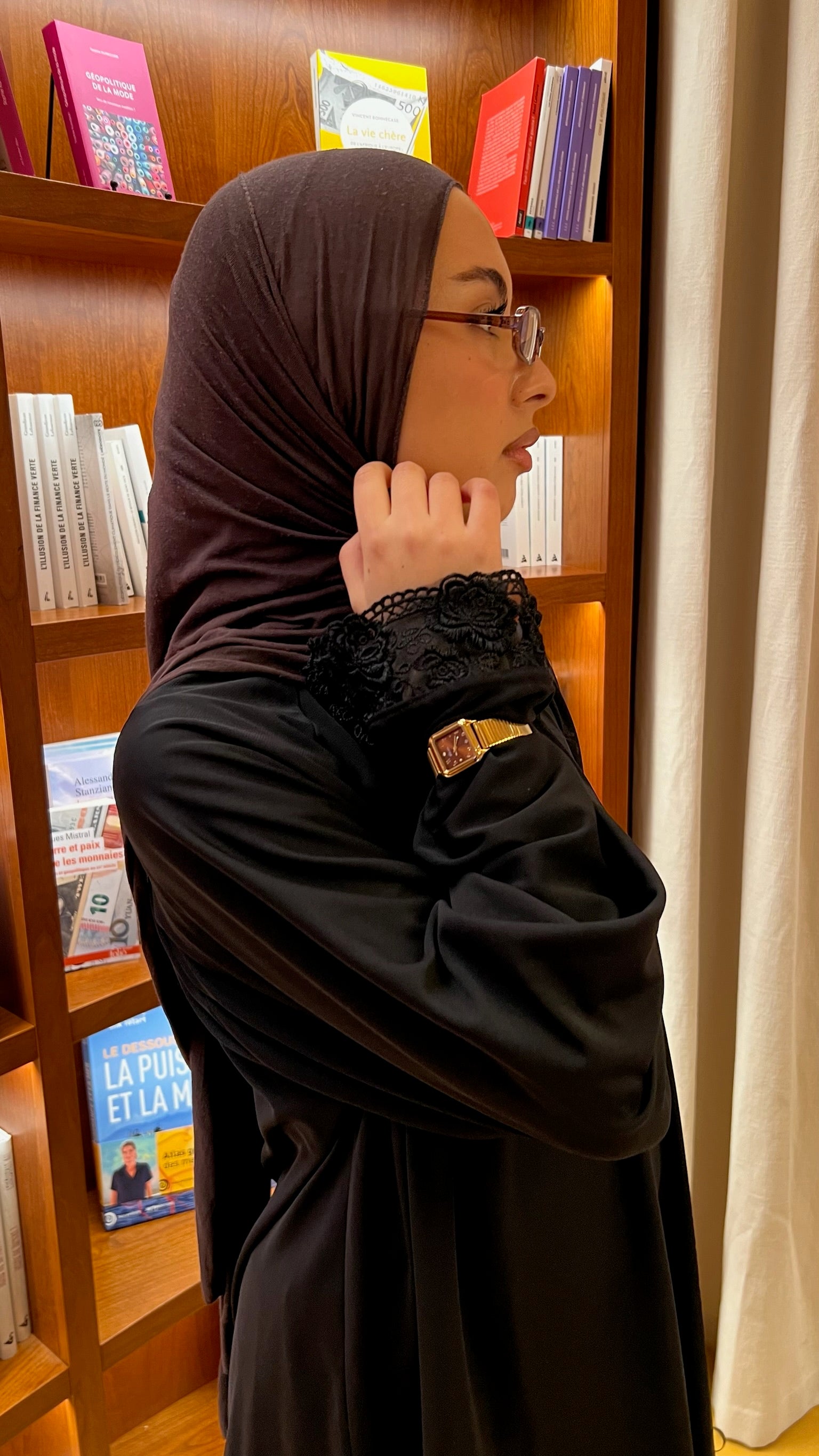 LA CASUAL BROWN MONTRE DORÉ AVEC CHIFFRES ARABES